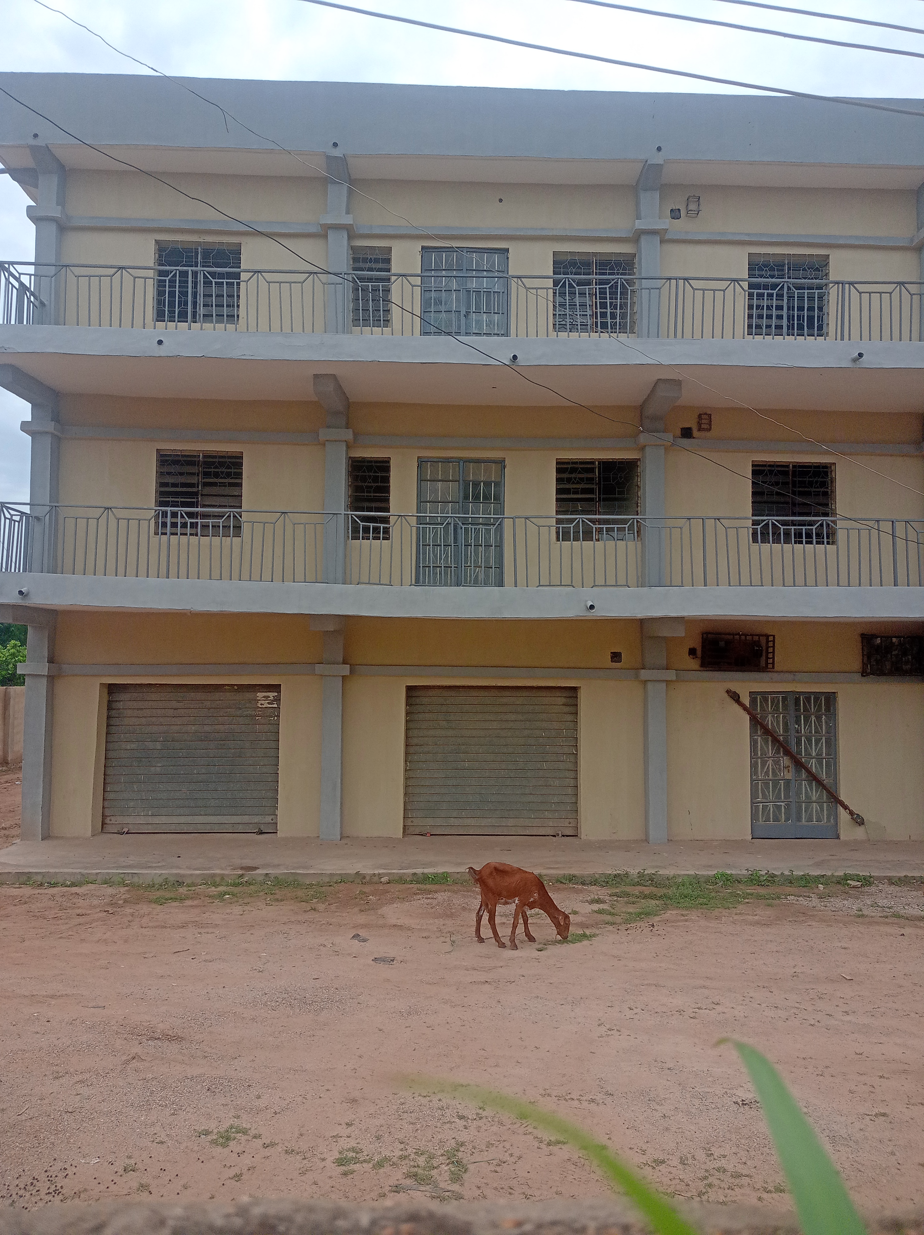 4 bedrooms for sale along dutsinma road katsina